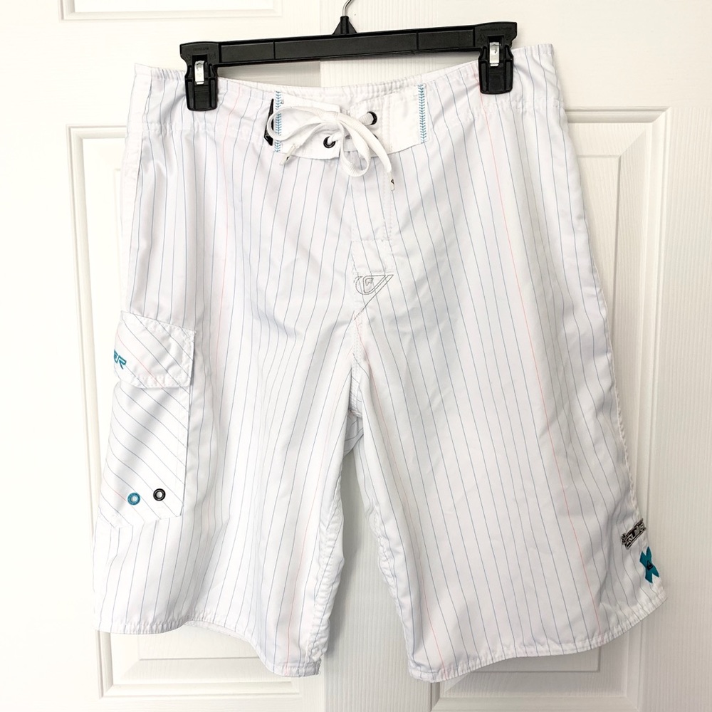 QUICKSILVER Men’s Lined Board Shorts White/Blue 31